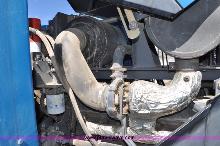 image for item F2029 1994 Ford 8670 MFWD tractor