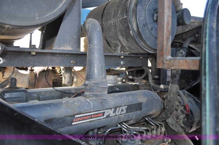 image for item F2029 1994 Ford 8670 MFWD tractor