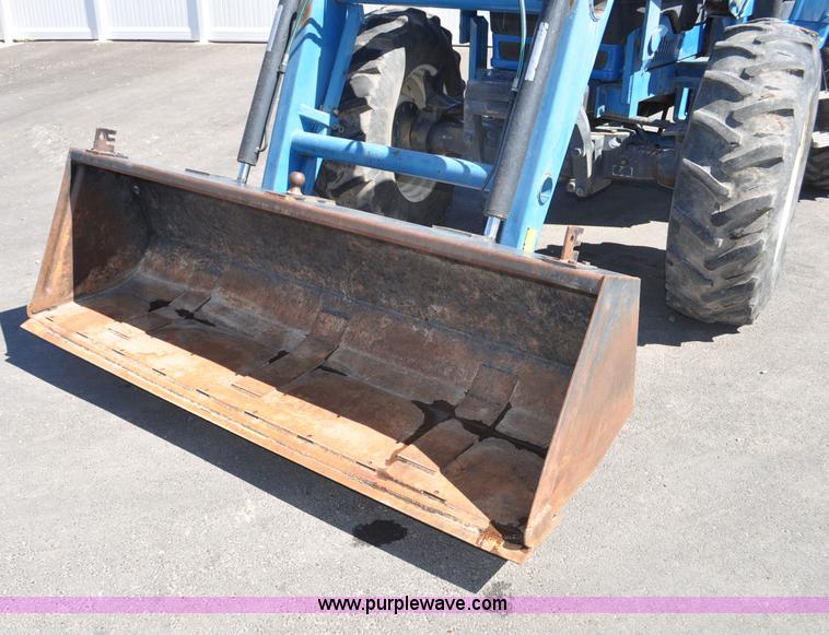 image for item F2029 1994 Ford 8670 MFWD tractor