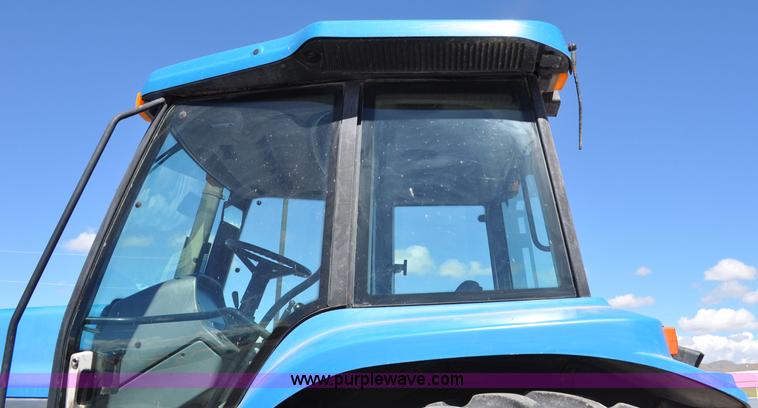 image for item F2029 1994 Ford 8670 MFWD tractor