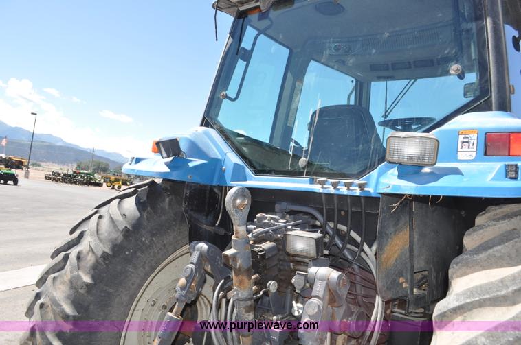 image for item F2029 1994 Ford 8670 MFWD tractor