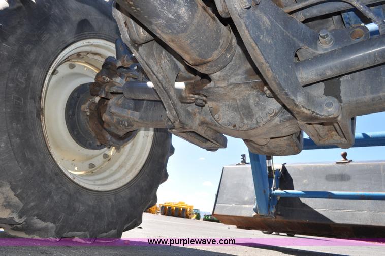 image for item F2029 1994 Ford 8670 MFWD tractor