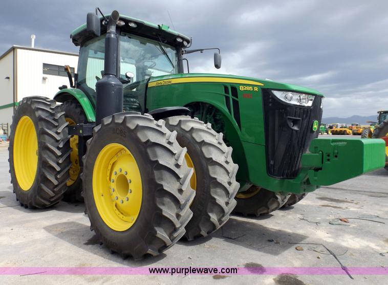 image for item F2033 2013 John Deere 8285R MFWD tractor