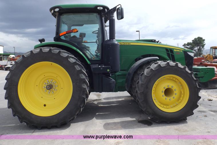image for item F2033 2013 John Deere 8285R MFWD tractor