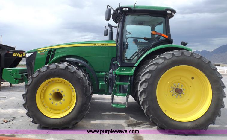 image for item F2033 2013 John Deere 8285R MFWD tractor