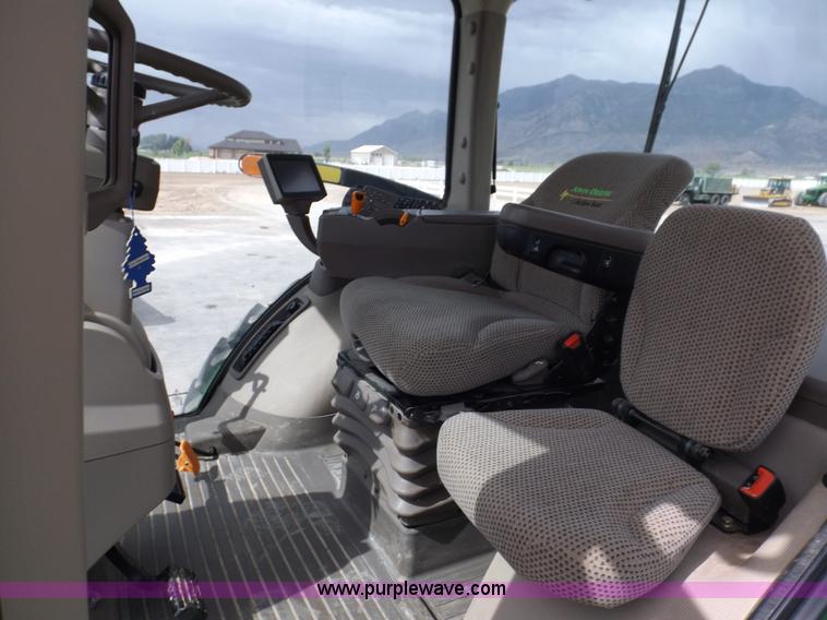 image for item F2033 2013 John Deere 8285R MFWD tractor