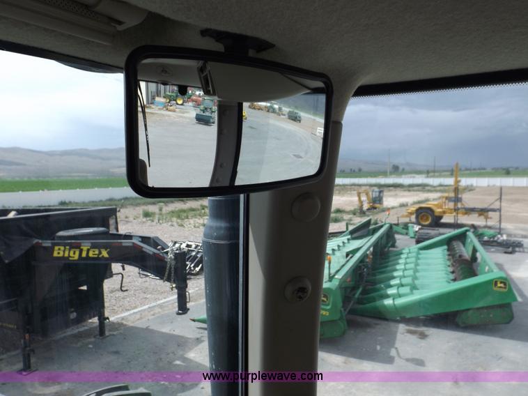 image for item F2033 2013 John Deere 8285R MFWD tractor