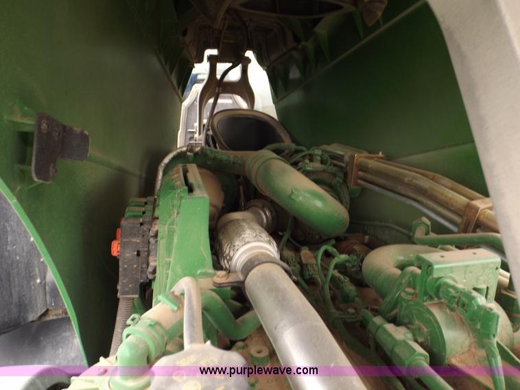 image for item F2033 2013 John Deere 8285R MFWD tractor