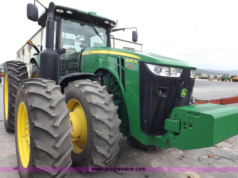 image for item F2033 2013 John Deere 8285R MFWD tractor