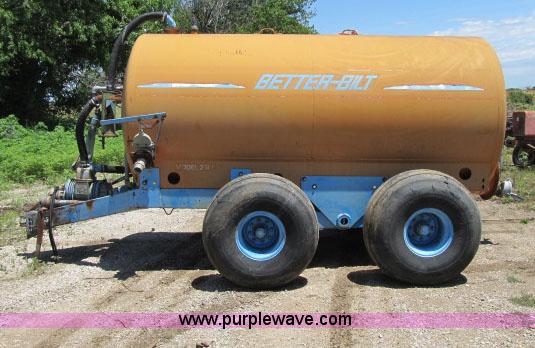 image for item F4939 Better Built 2500 honey wagon