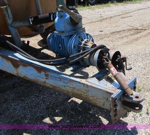 image for item F4939 Better Built 2500 honey wagon