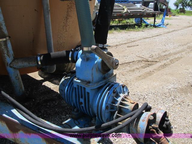 image for item F4939 Better Built 2500 honey wagon