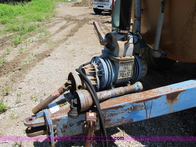 image for item F4939 Better Built 2500 honey wagon