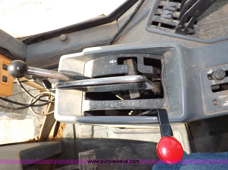 image for item H1802 1992 Case IH 7150 MFWD tractor