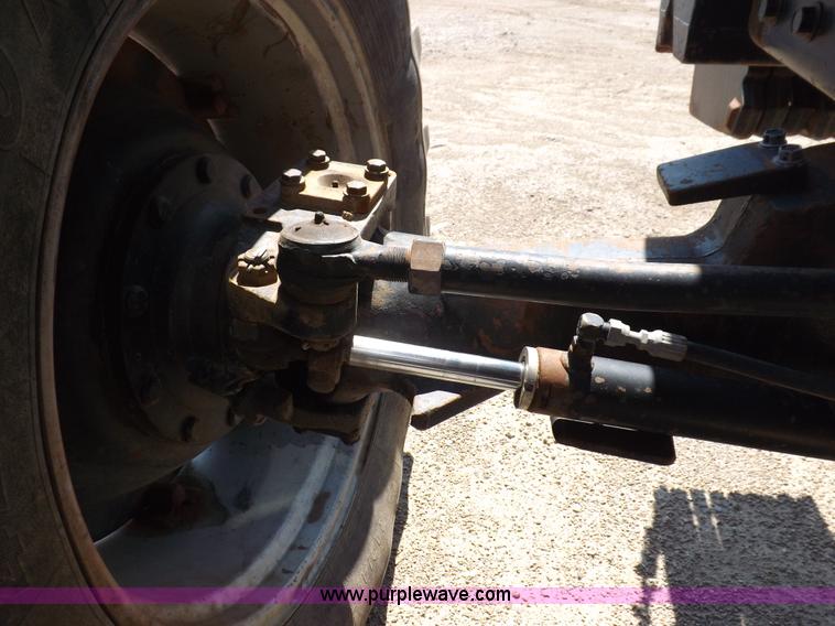 image for item H1802 1992 Case IH 7150 MFWD tractor