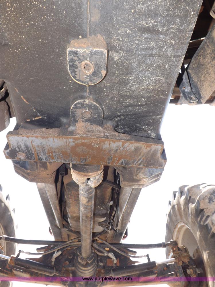 image for item H1802 1992 Case IH 7150 MFWD tractor