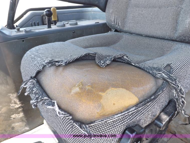 image for item H1802 1992 Case IH 7150 MFWD tractor