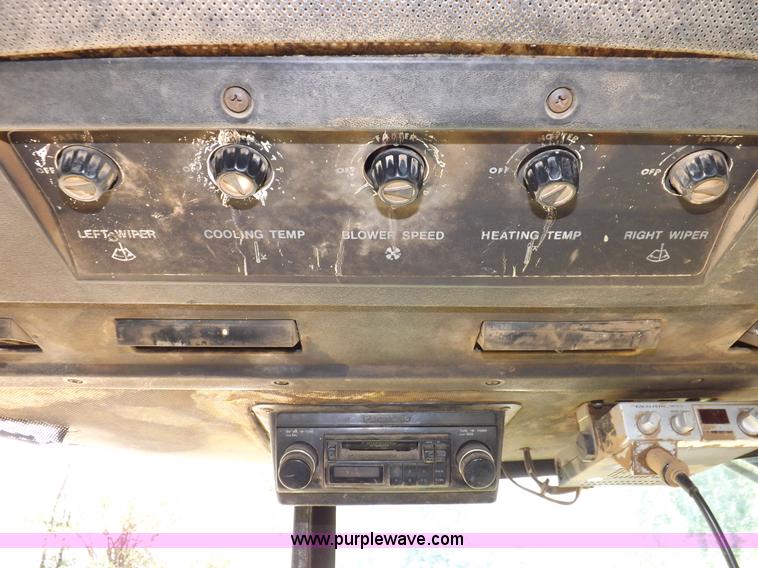 image for item H1805 1975 John Deere 4630 tractor