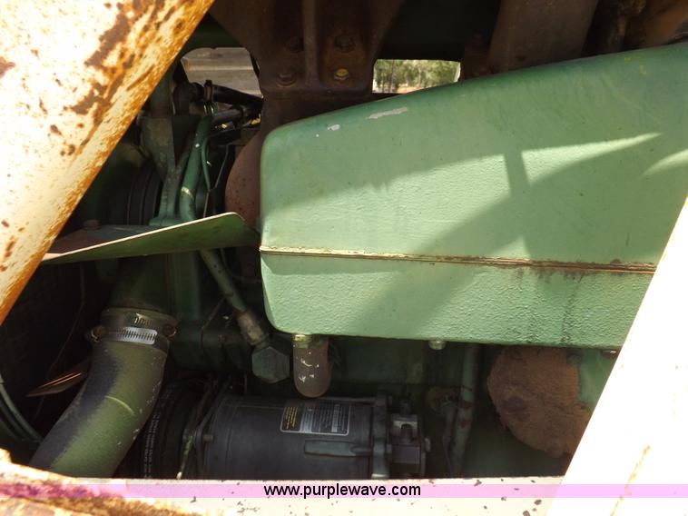 image for item H1805 1975 John Deere 4630 tractor