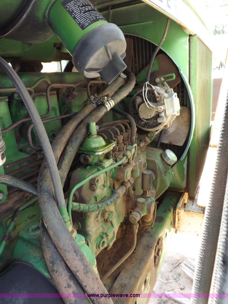 image for item H1805 1975 John Deere 4630 tractor