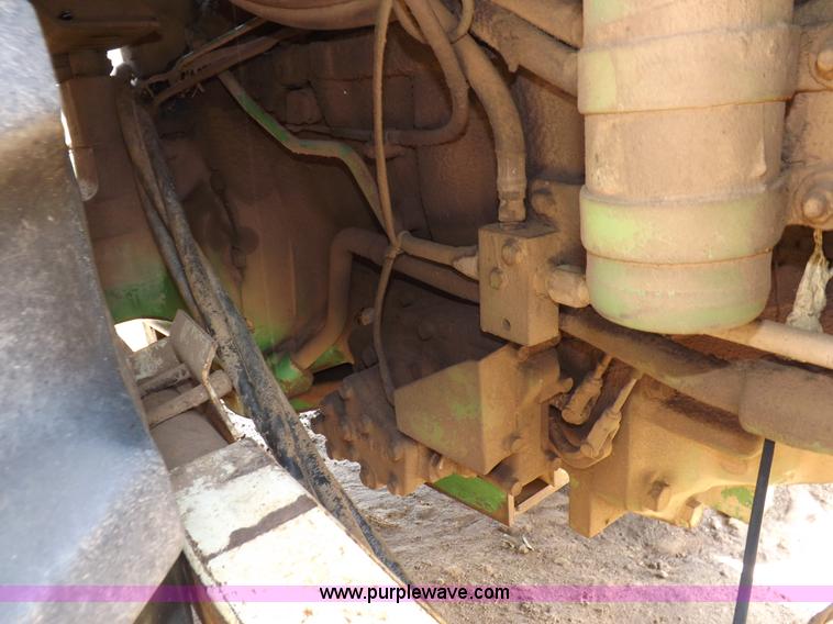 image for item H1805 1975 John Deere 4630 tractor