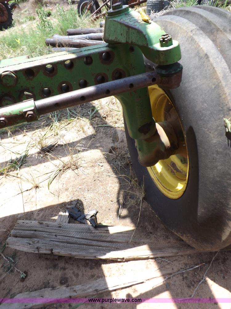 image for item H1805 1975 John Deere 4630 tractor