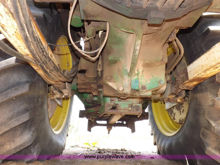 image for item H1805 1975 John Deere 4630 tractor