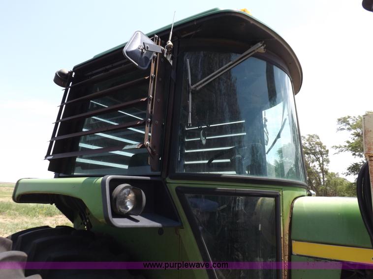 image for item H1805 1975 John Deere 4630 tractor