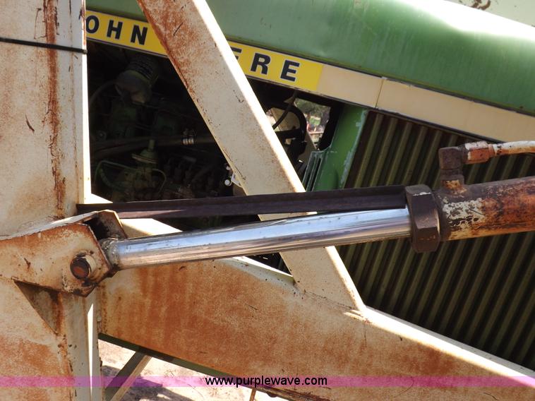 image for item H1805 1975 John Deere 4630 tractor