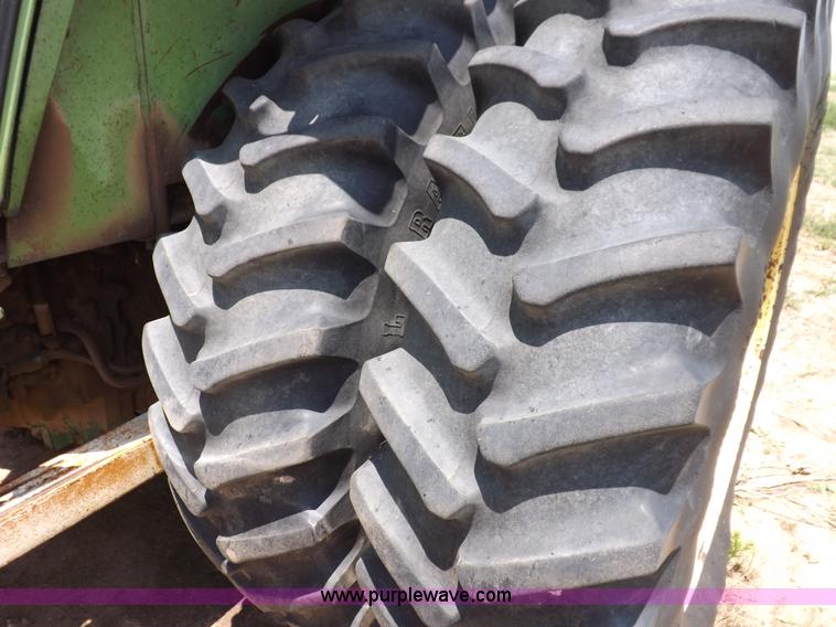 image for item H1805 1975 John Deere 4630 tractor