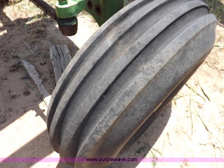 image for item H1805 1975 John Deere 4630 tractor