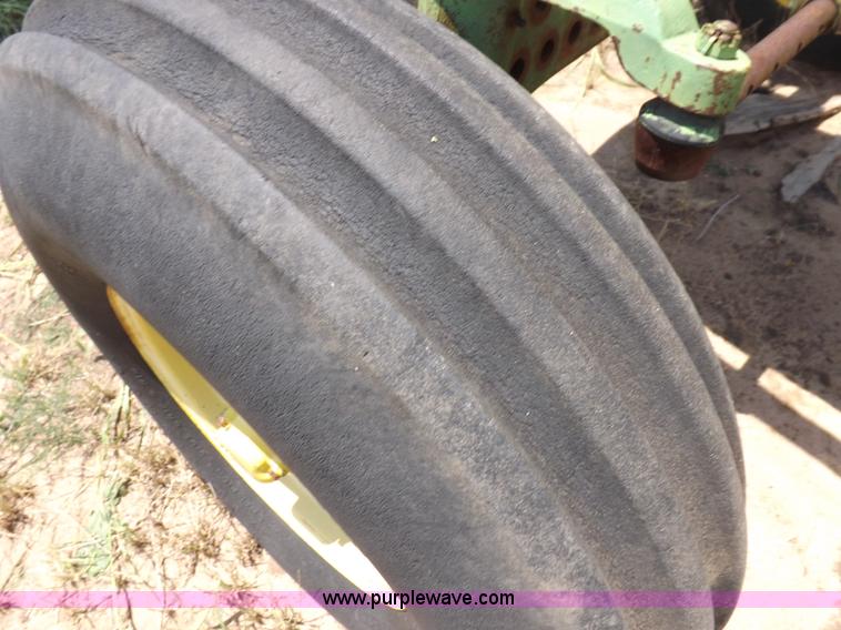 image for item H1805 1975 John Deere 4630 tractor