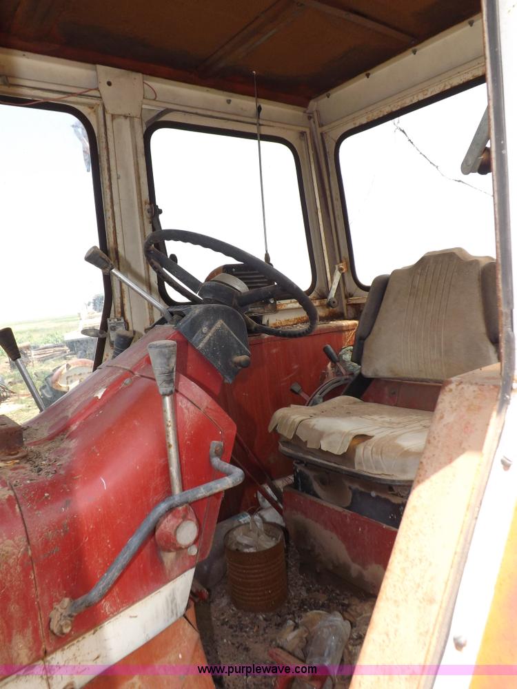 image for item H1807 International 856 tractor