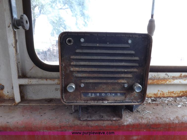 image for item H1807 International 856 tractor