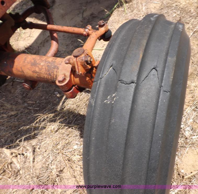 image for item H1807 International 856 tractor