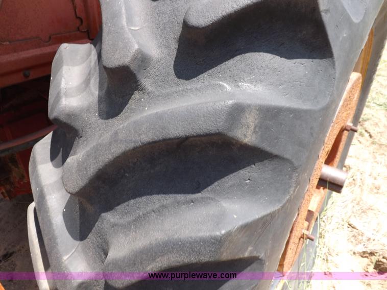 image for item H1807 International 856 tractor