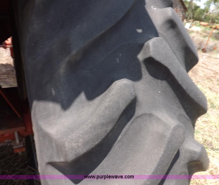 image for item H1807 International 856 tractor