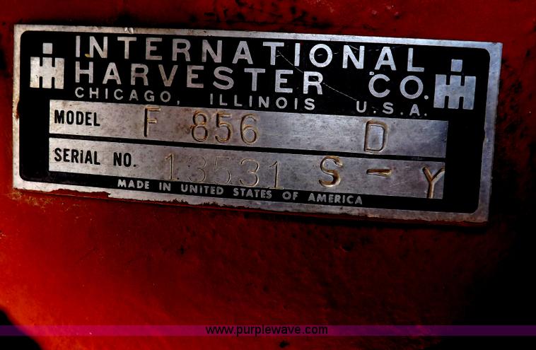 image for item H1807 International 856 tractor