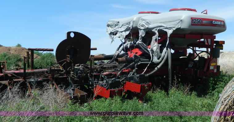 image for item H2455 2012 Case IH 1250 planter