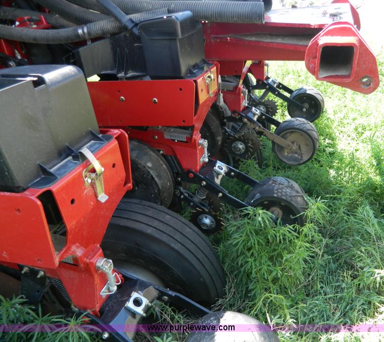 image for item H2455 2012 Case IH 1250 planter