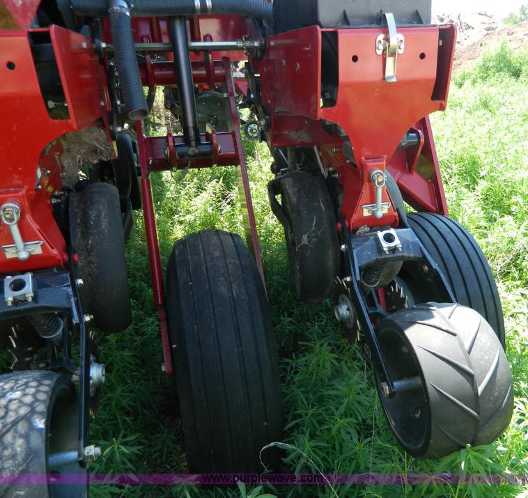 image for item H2455 2012 Case IH 1250 planter