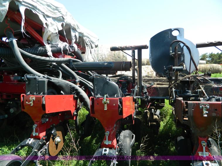 image for item H2455 2012 Case IH 1250 planter