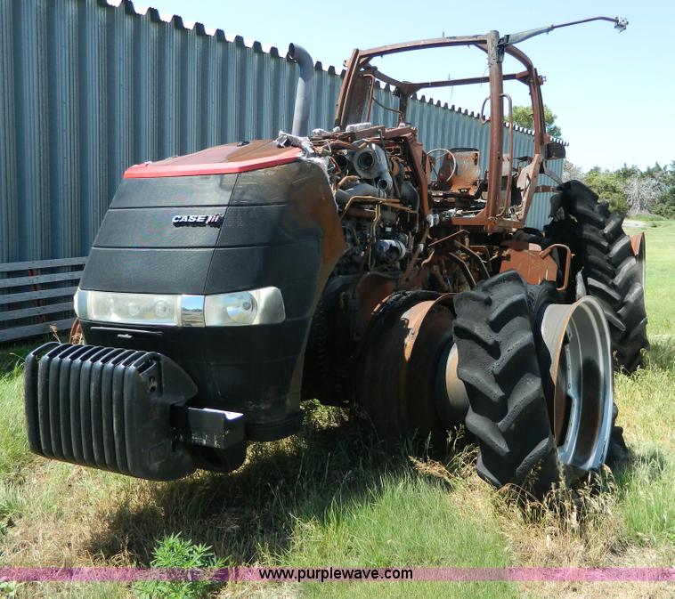 image for item H2456 2011 Case IH Magnum tractor