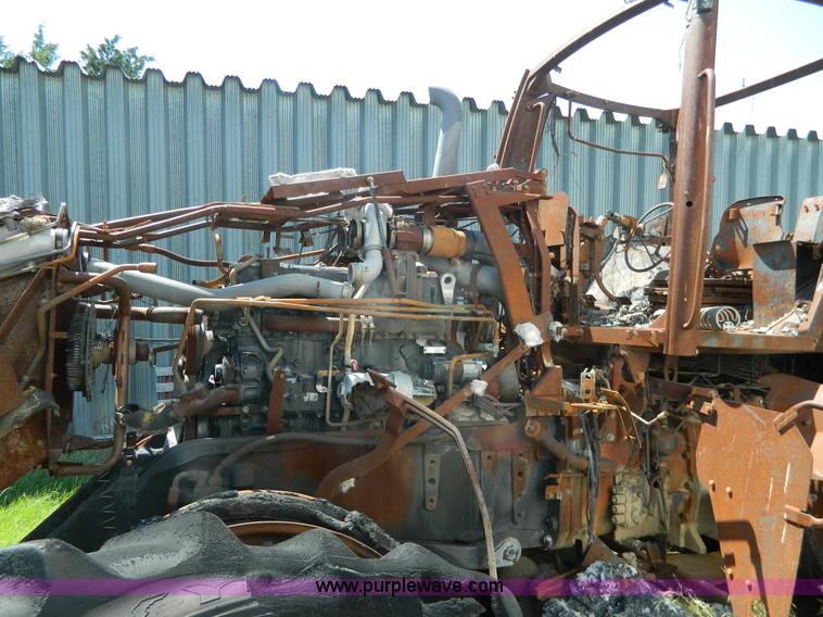 image for item H2456 2011 Case IH Magnum tractor