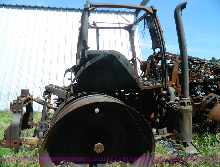 image for item H2456 2011 Case IH Magnum tractor