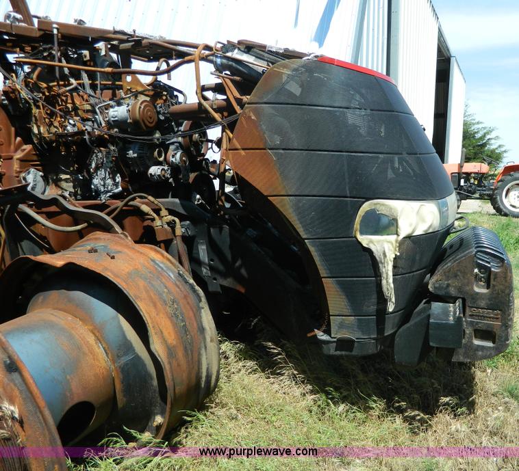 image for item H2456 2011 Case IH Magnum tractor