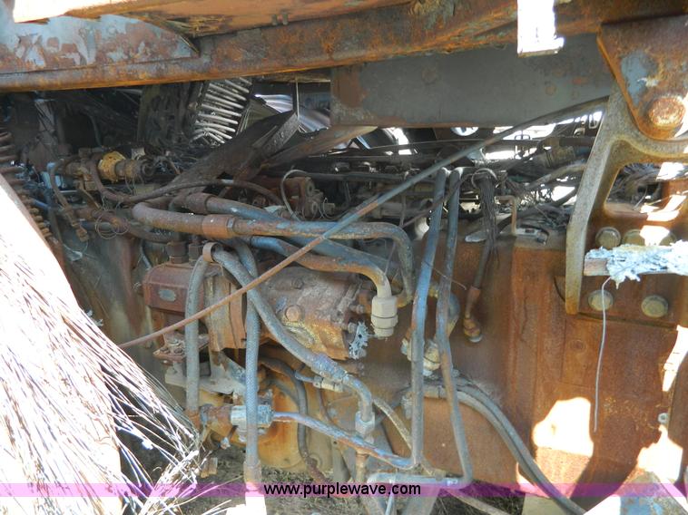 image for item H2456 2011 Case IH Magnum tractor