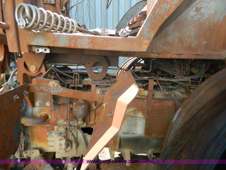 image for item H2456 2011 Case IH Magnum tractor