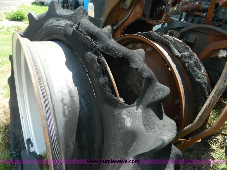 image for item H2456 2011 Case IH Magnum tractor