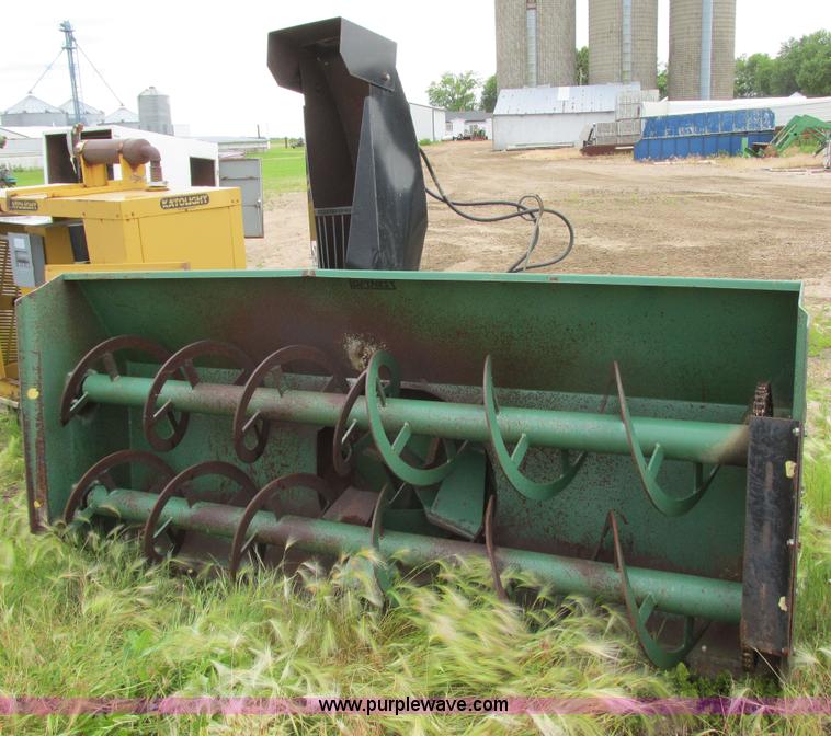 image for item I2507 Loftness 1082BTSG snow blower